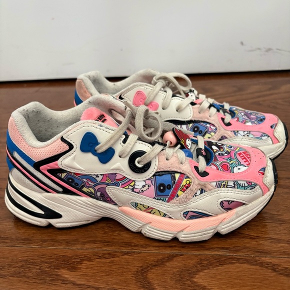 Adidas Hello Kitty Sanrio sneakers - Picture 3 of 7